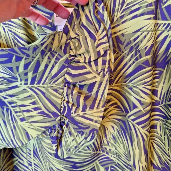 Bonworth Womens Pullover Top Size L Green Blue Palm Leaf Ruffle Sleeve and Hem - Picture 4 of 12